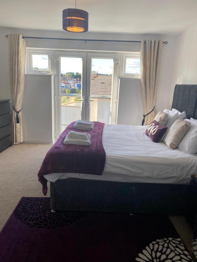Cathedral View Apartment Ковънтри Екстериор снимка